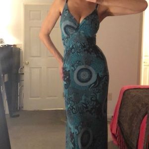 Curve kissing💋 maxi dress